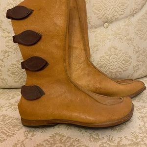 Cydwoq Women’s Sphinx Boots